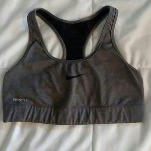 Sports bra
